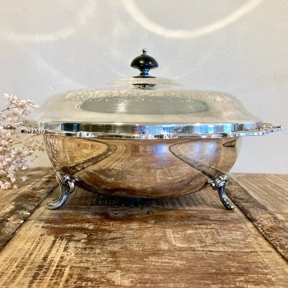 Vintage Silver Plated Covered Serving Dish International Silver Joanne 11 3/4” - Picture 4 of 16